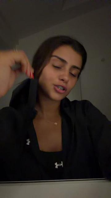 @_camelia83