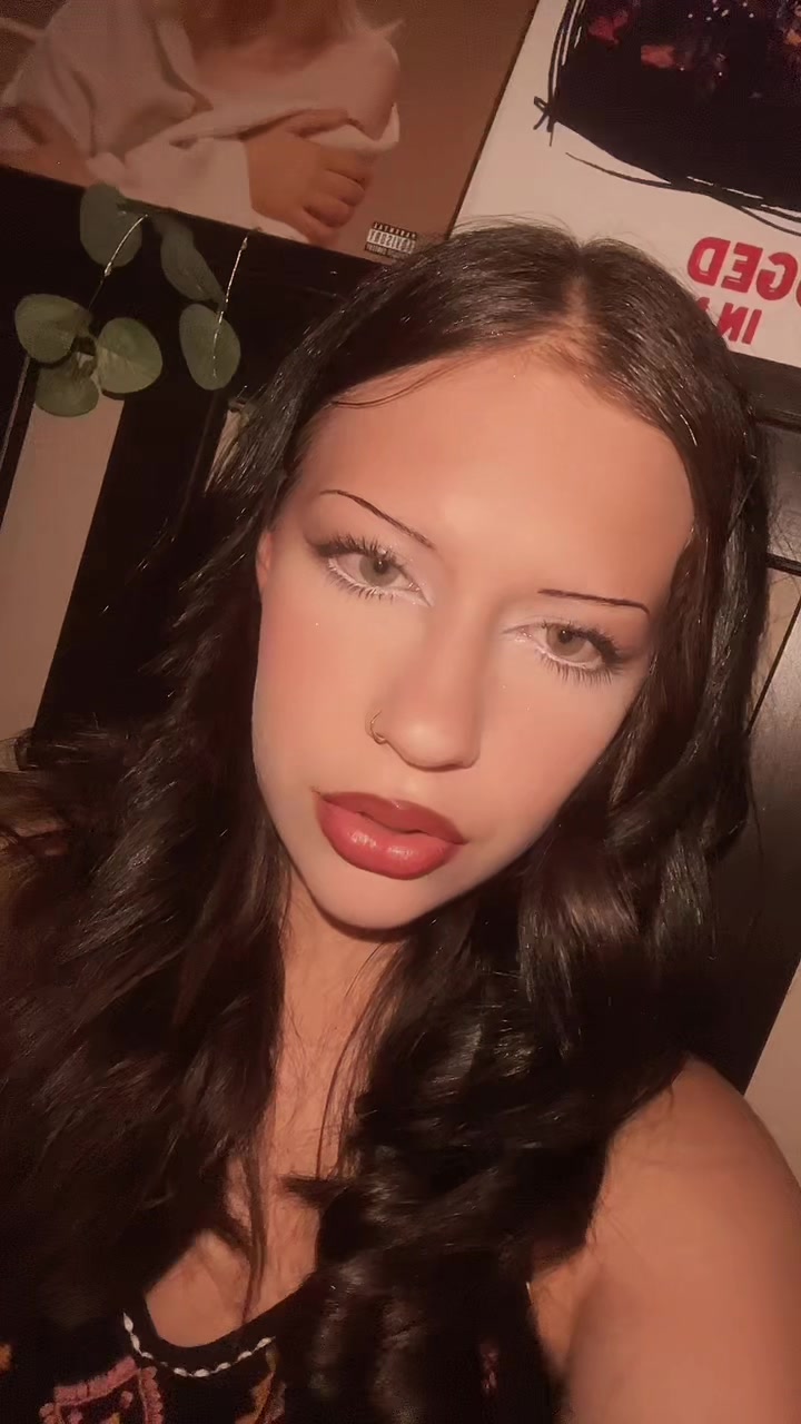 @Nena🦆