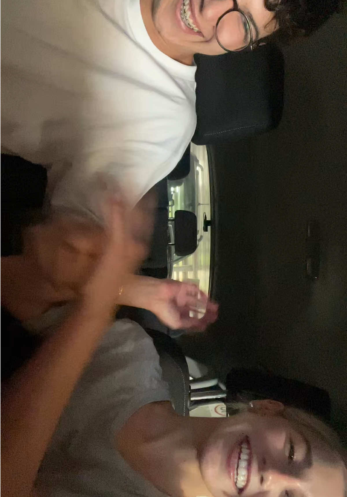 @🥹
