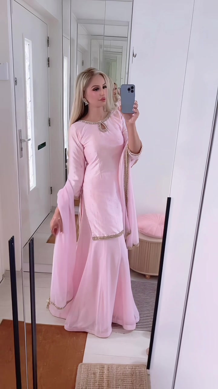 @annieamin