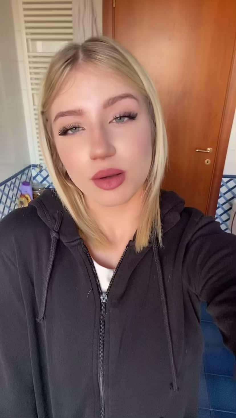 @_emily__df__