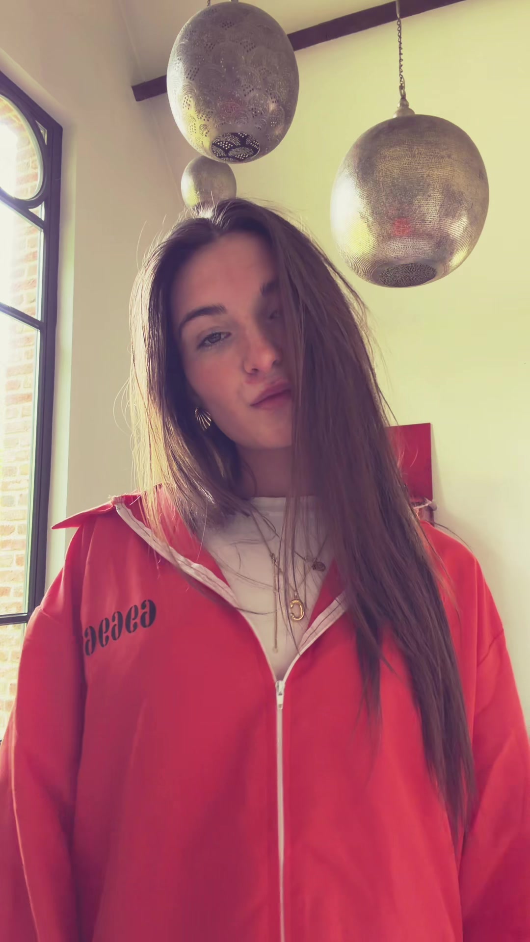 @Chloeeee