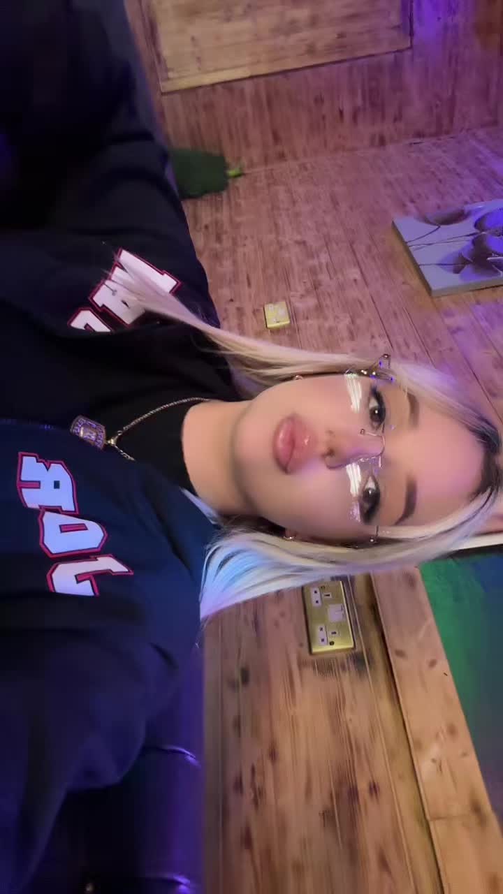 @Jennifer jeni