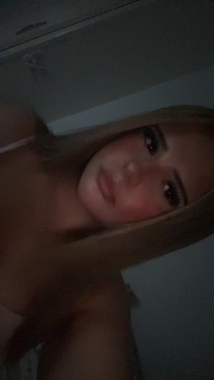 @𝐄𝐥𝐥𝐢𝐞❦