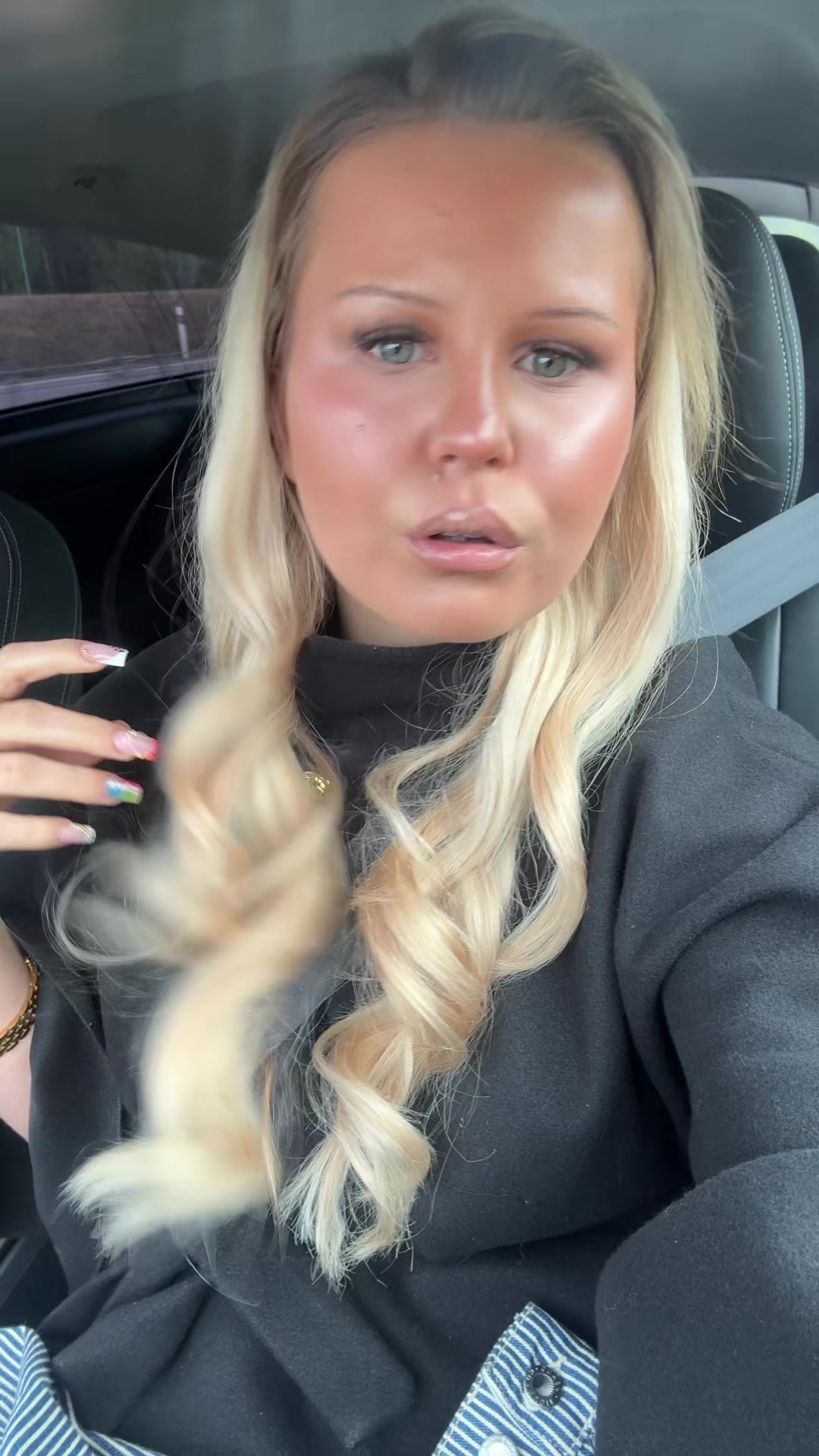 @Holly🛍️🥥🥂