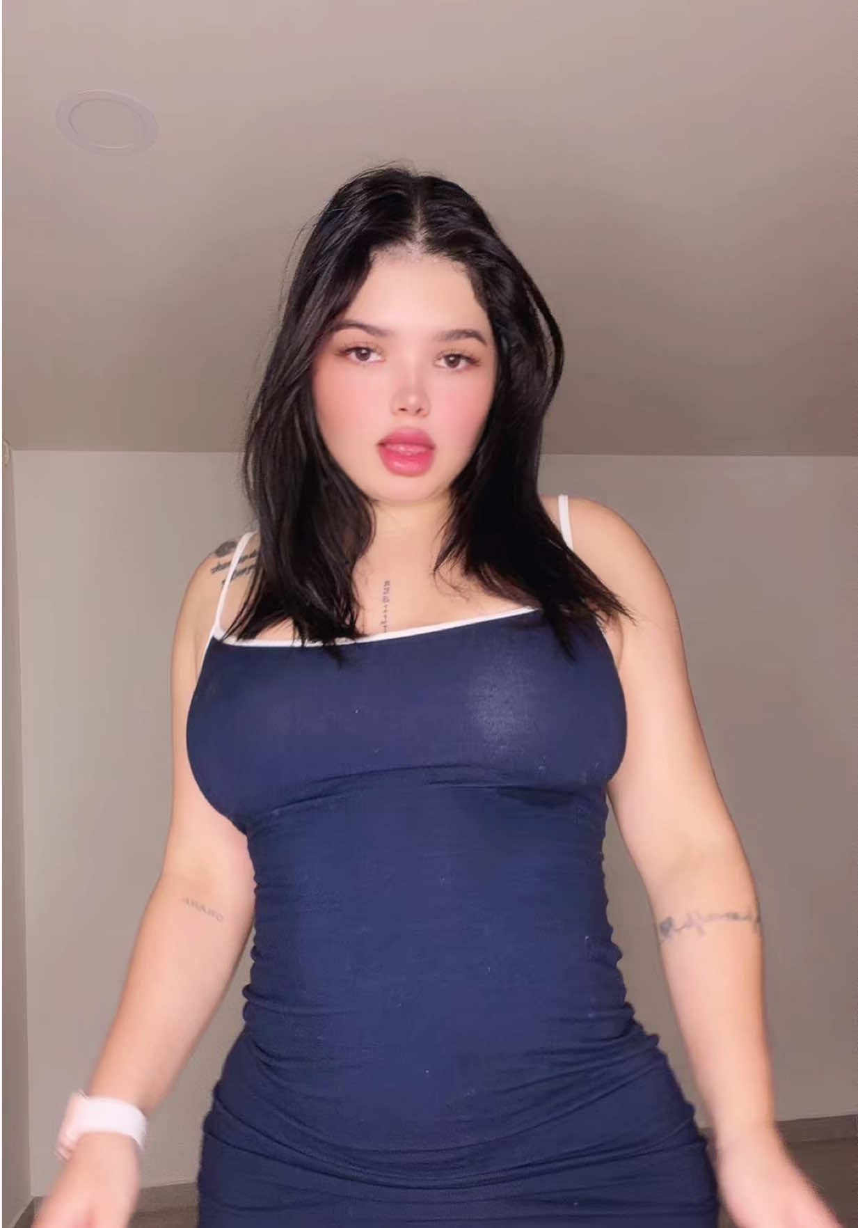 @𝔏𝔬𝔲𝔦𝔰𝔞