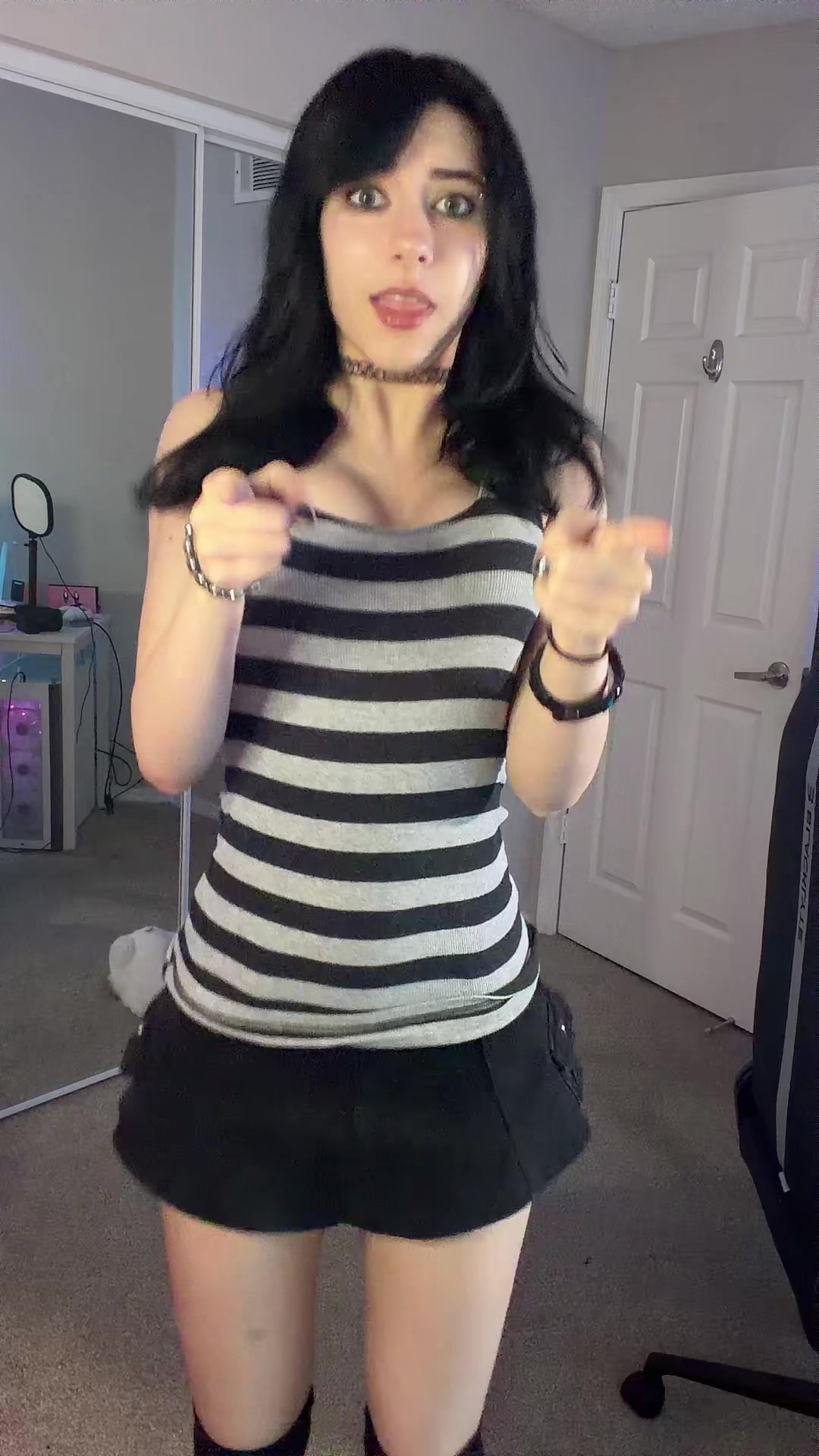 @aveziezzz