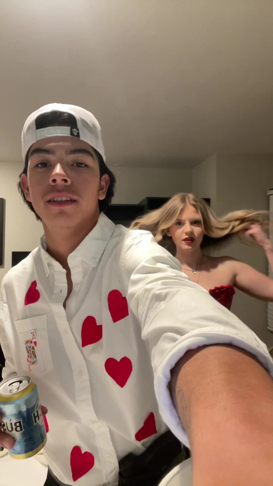 @Isabella