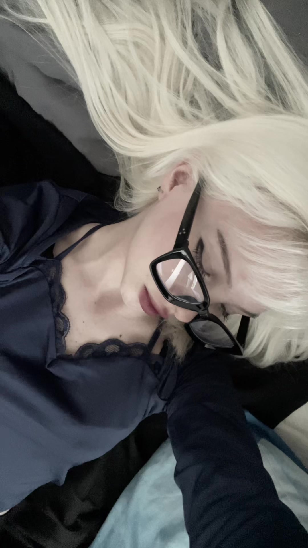@недовольна
