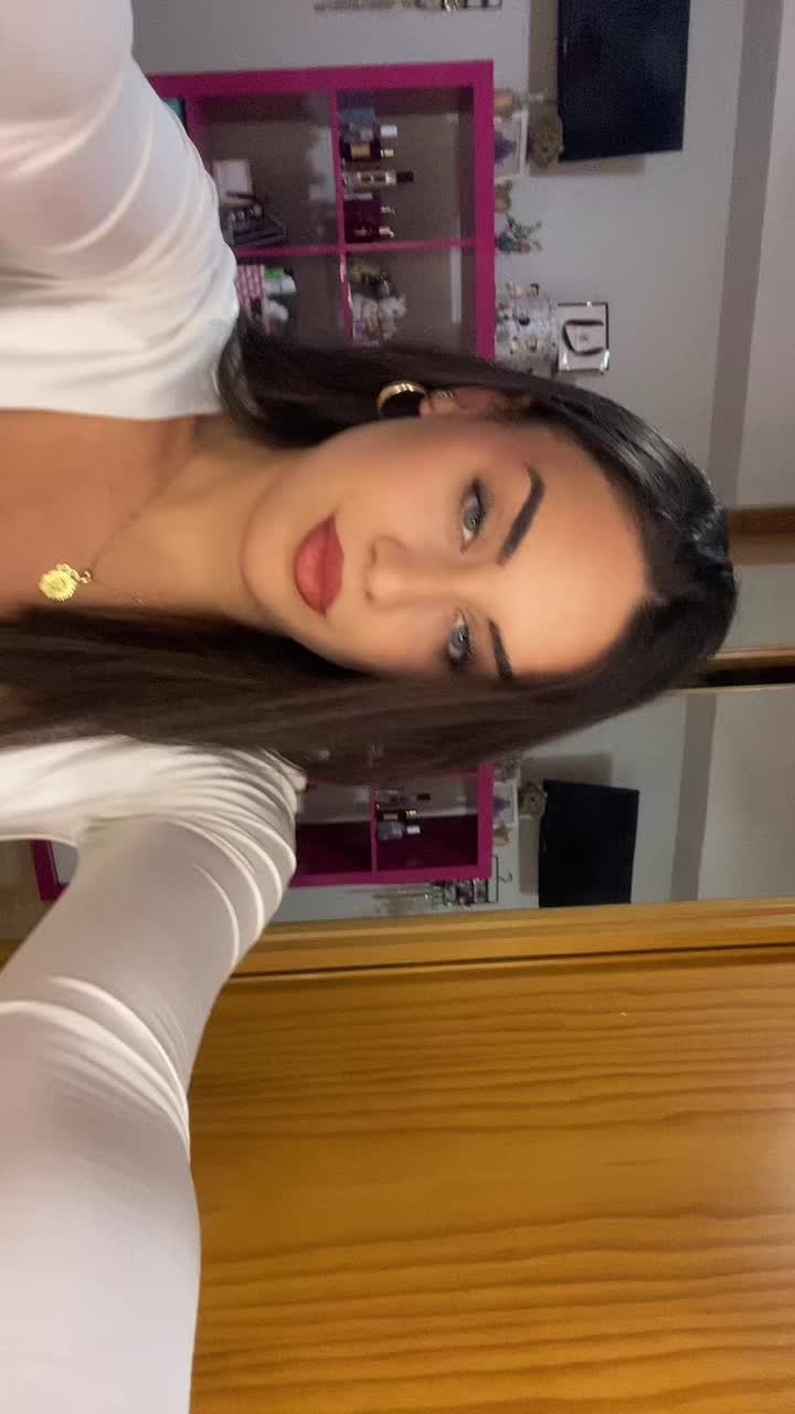 @claudia martin🖤