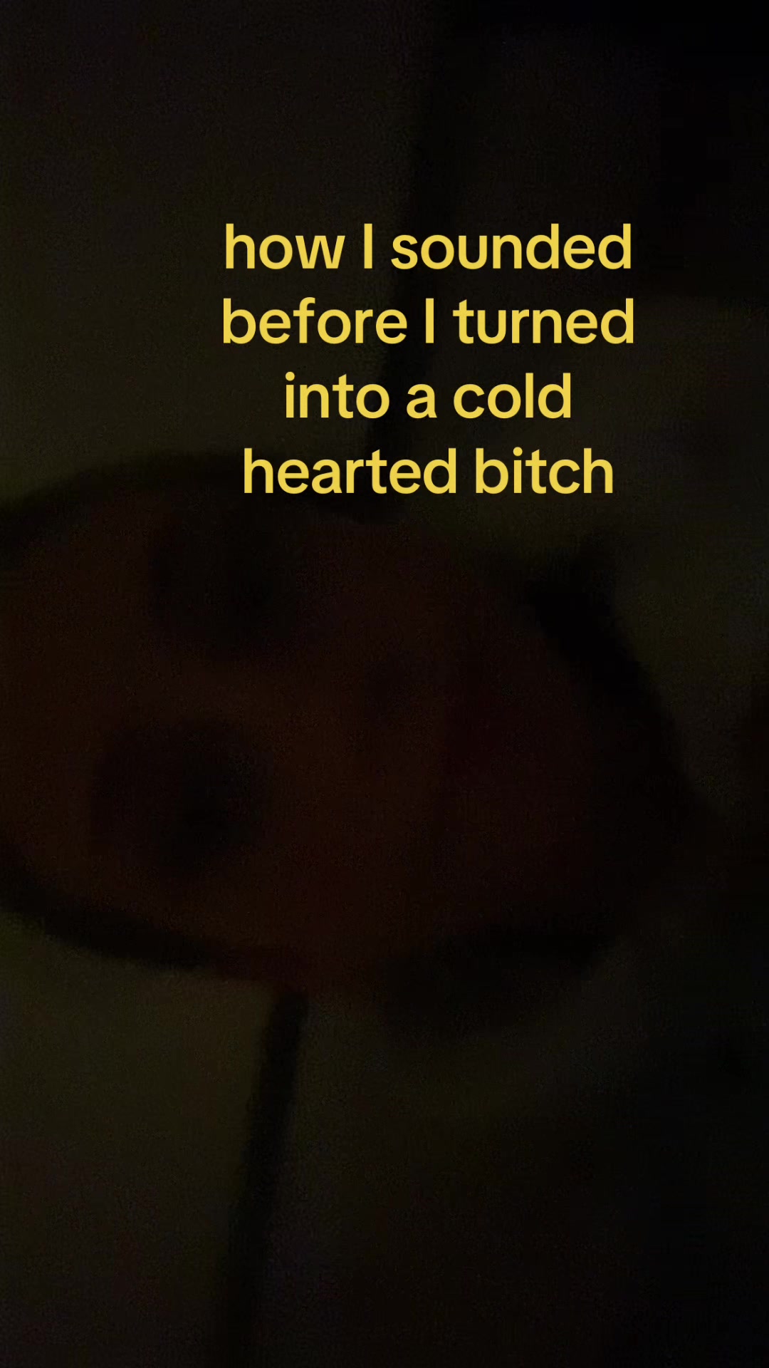 @𝐚𝐢𝐥𝐚 ❦