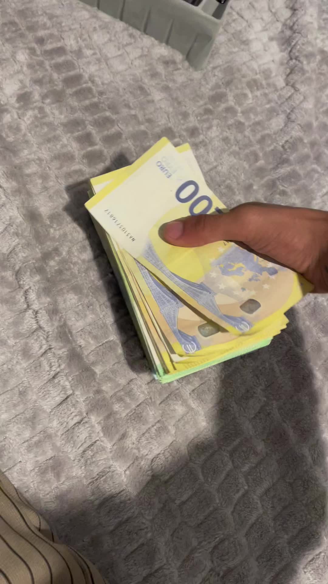 @Alex_duduianu