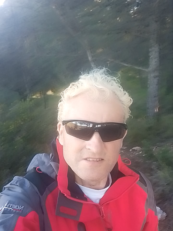 @Vicente Gómez Almenar