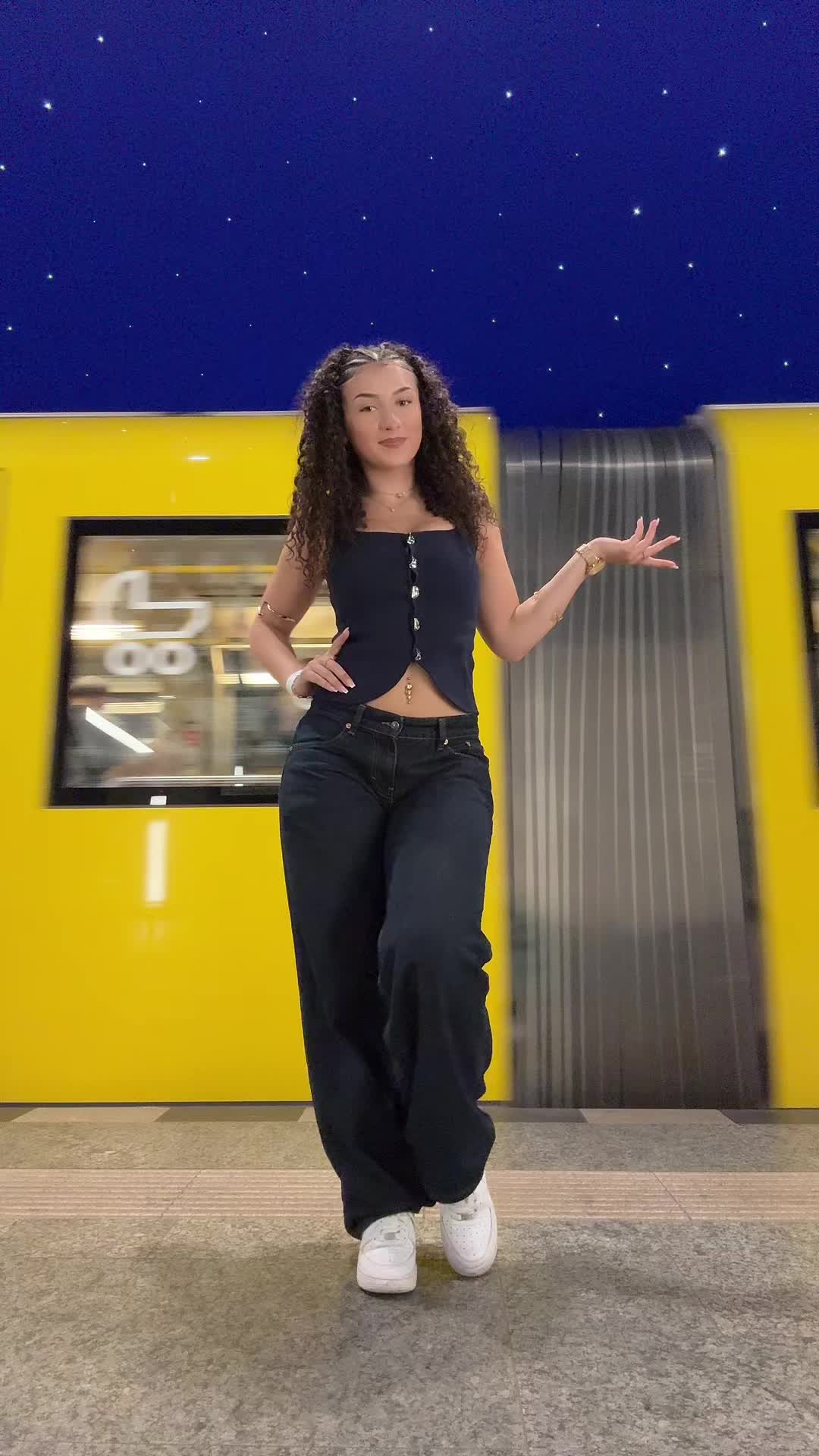 @ilaria