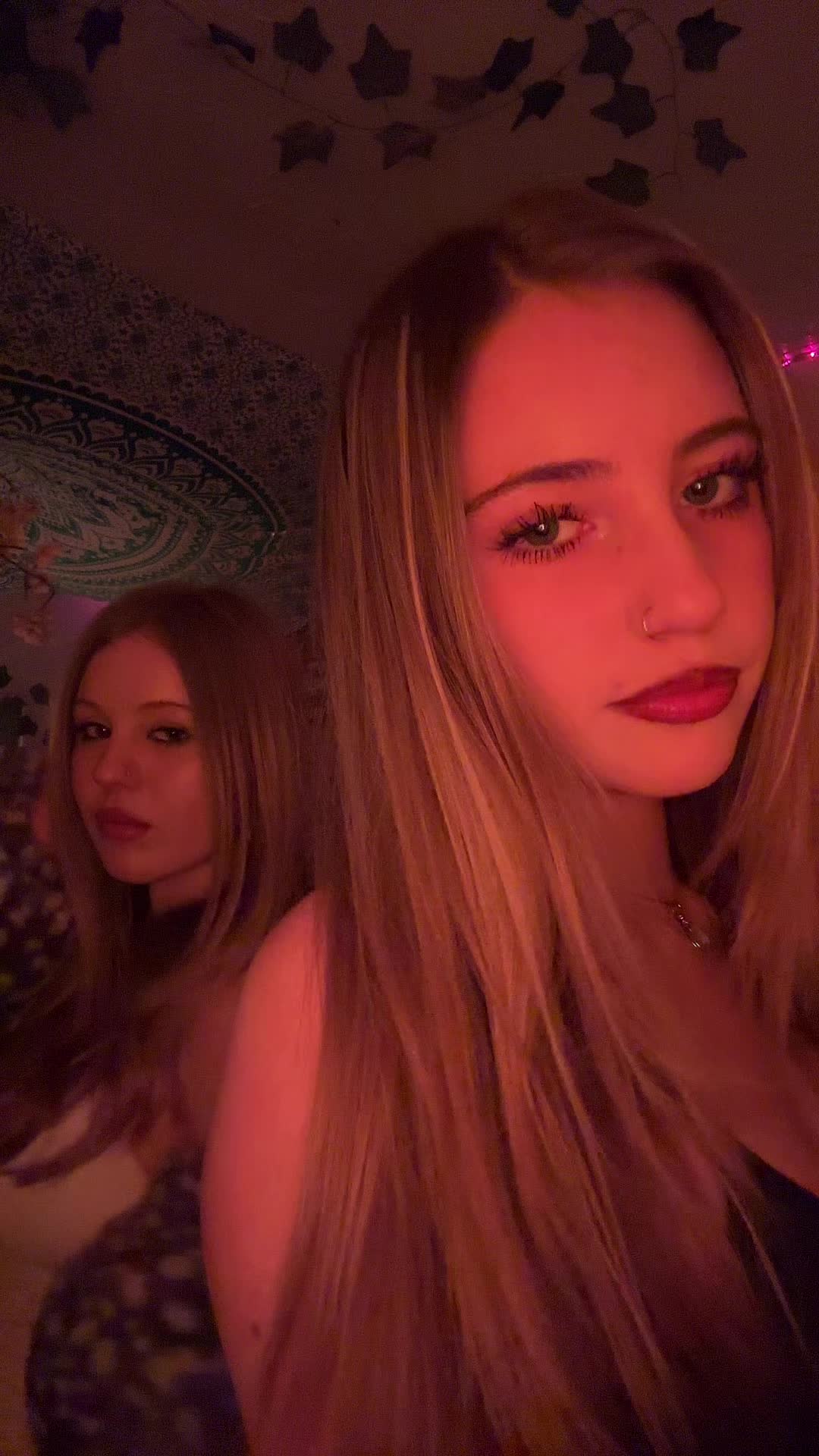 @️