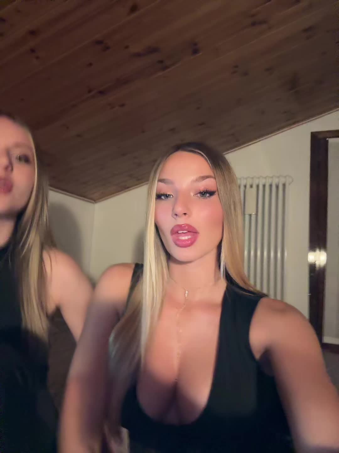 @dafneegovoni