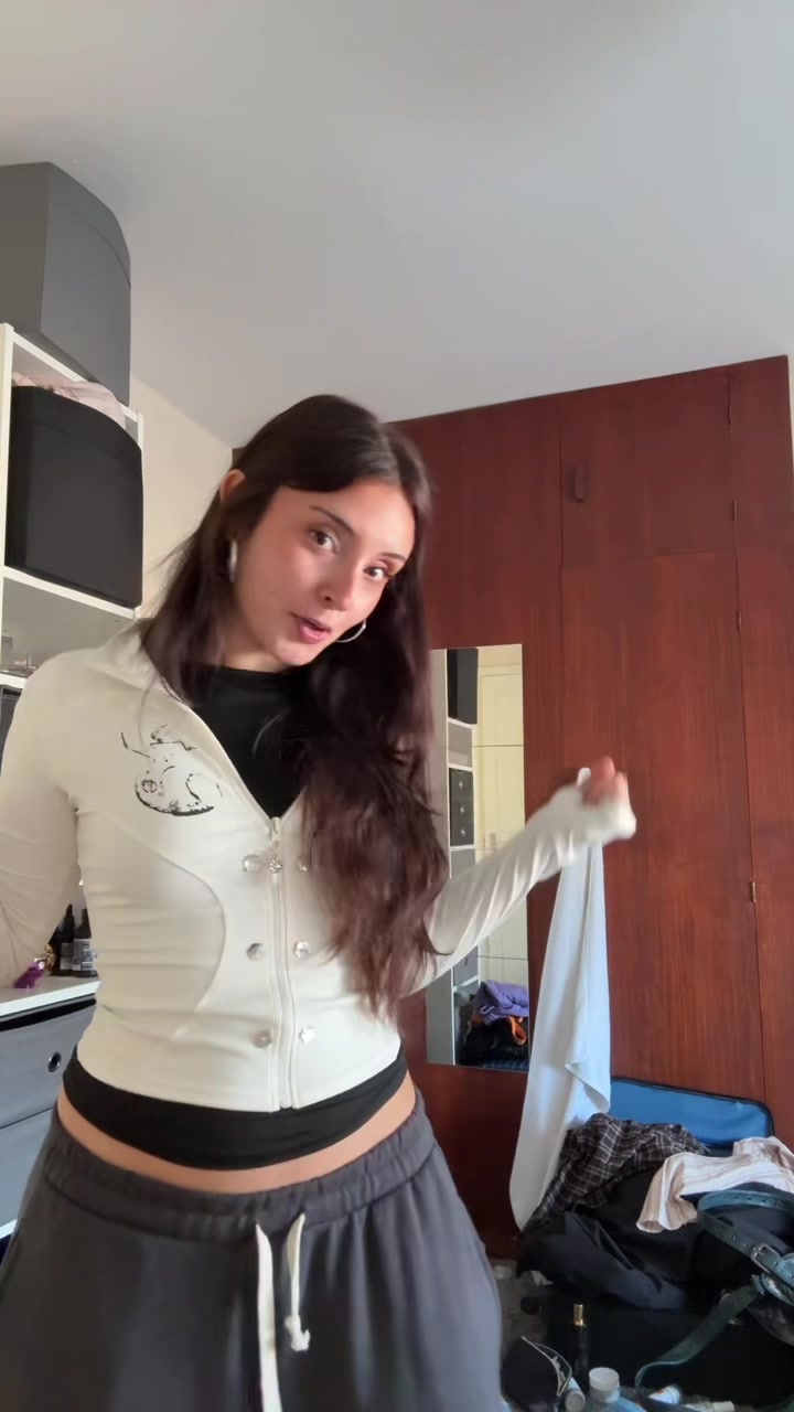@tania