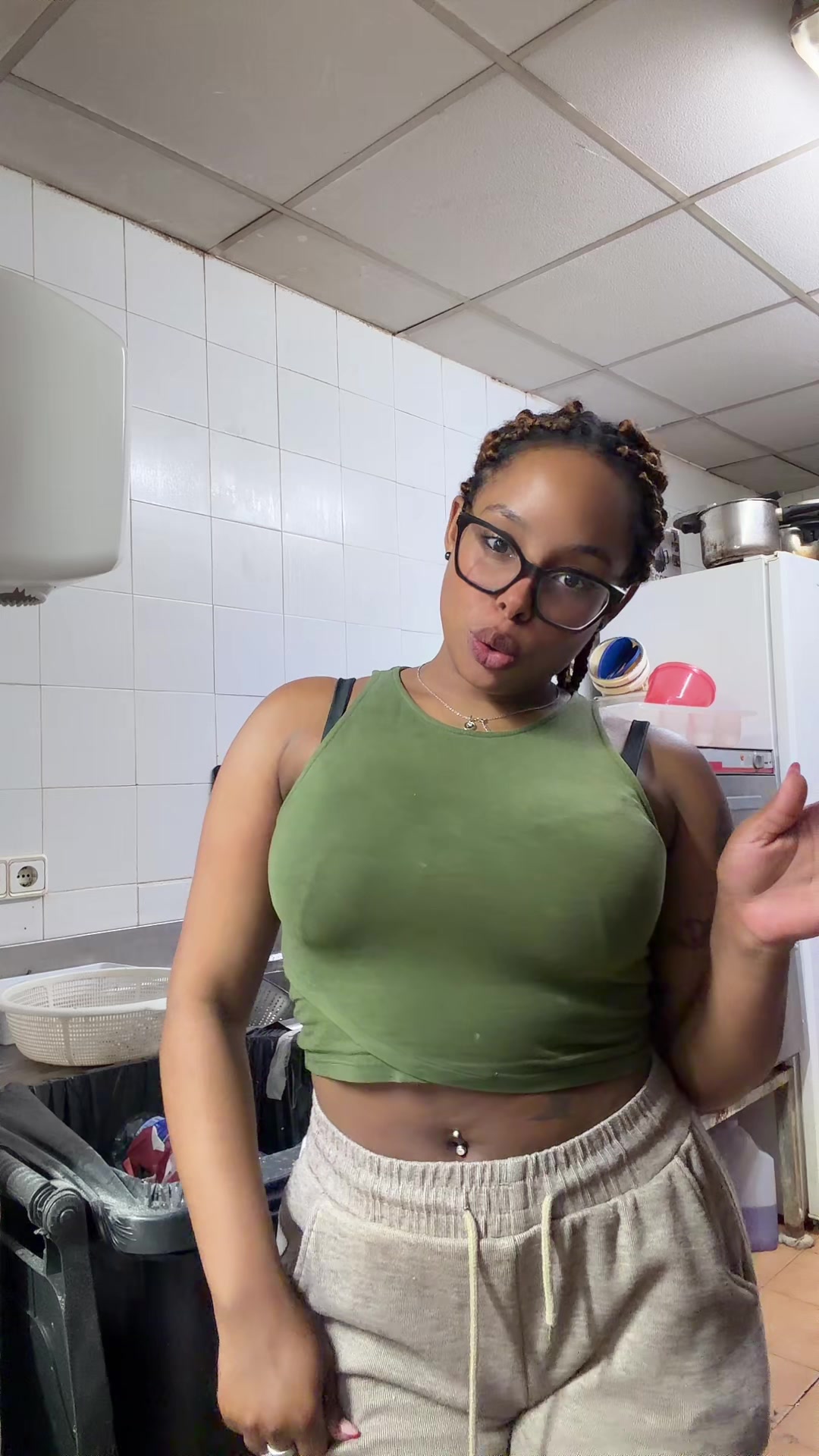 @nerelyn04