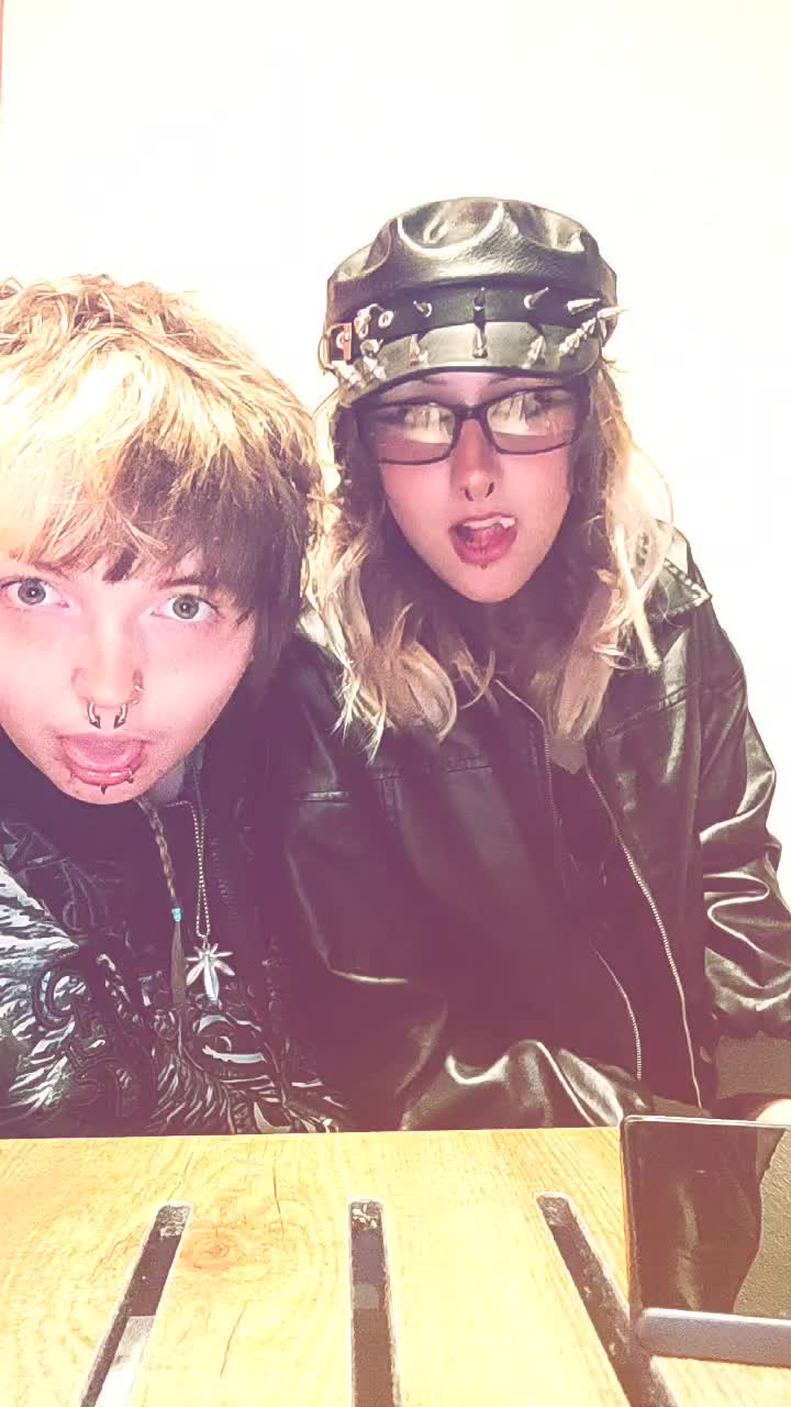 @Eve_hunter <3