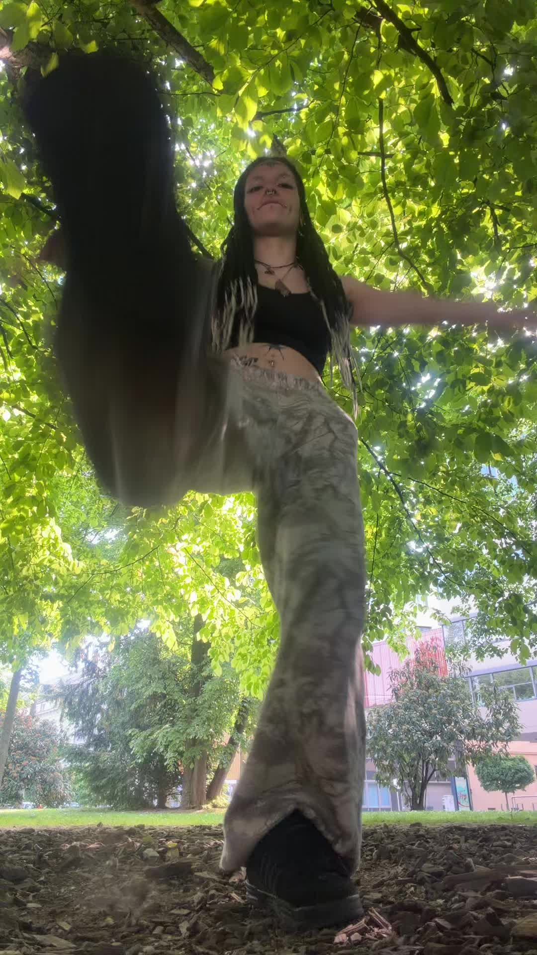 @nessamik2.3