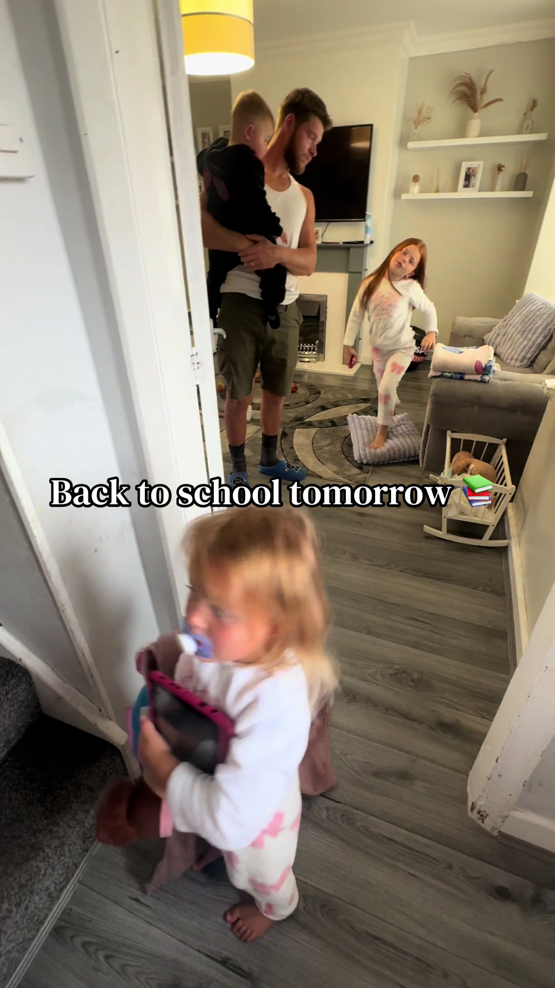 @HannahAndrews