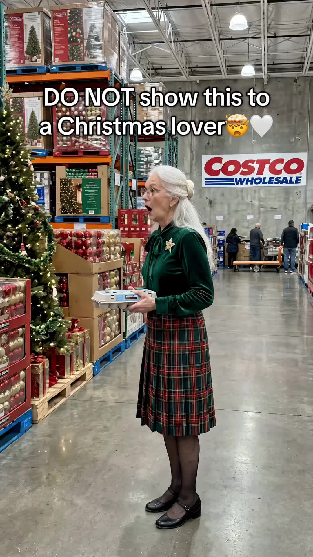 @XmasShelf