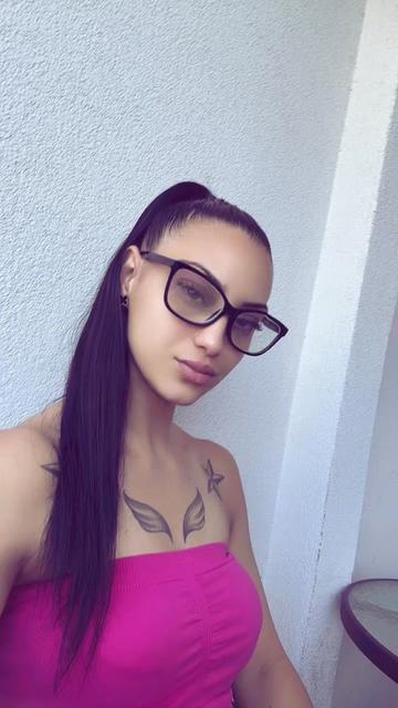@🐍