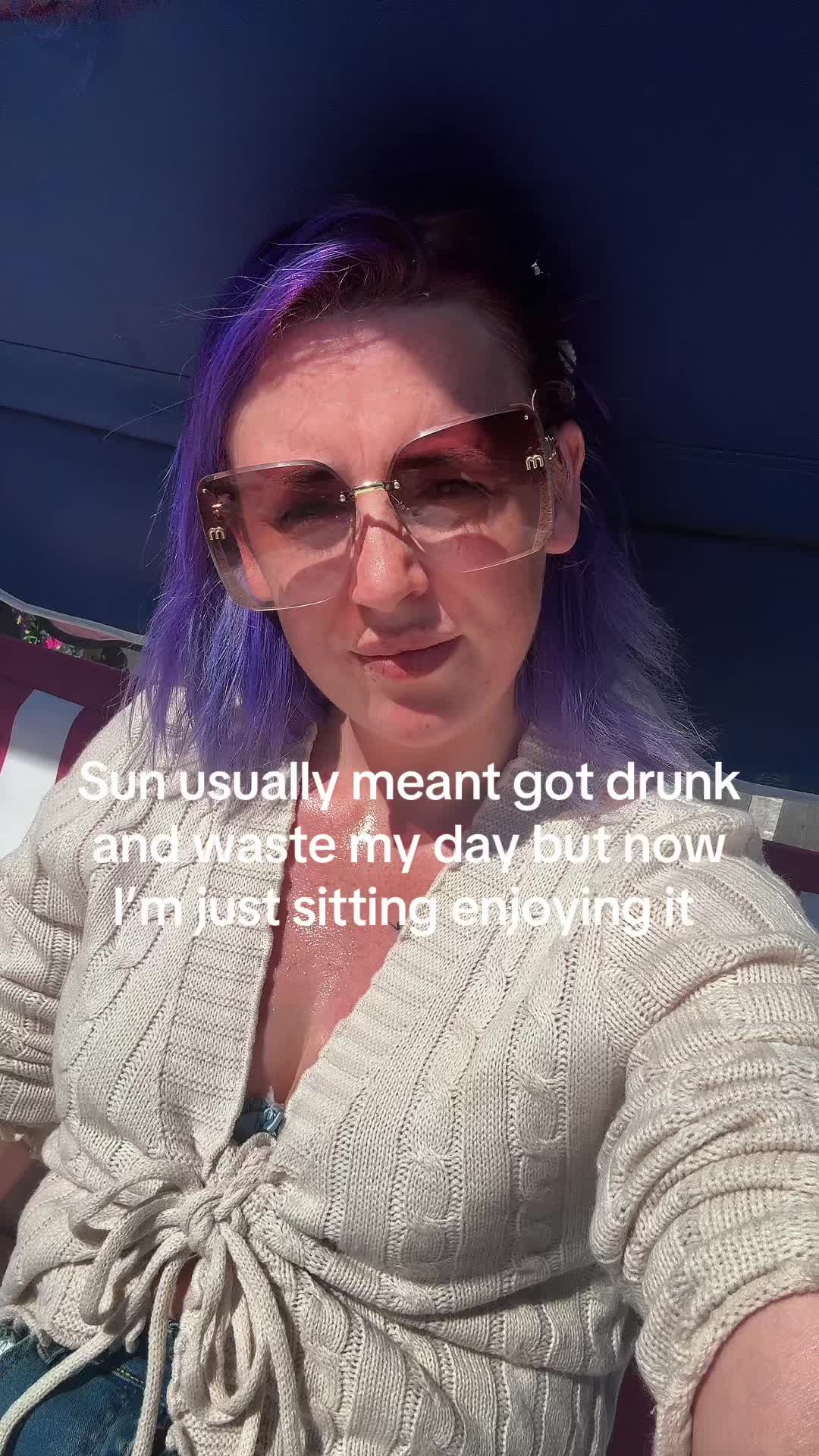 @Holly🦋🦄