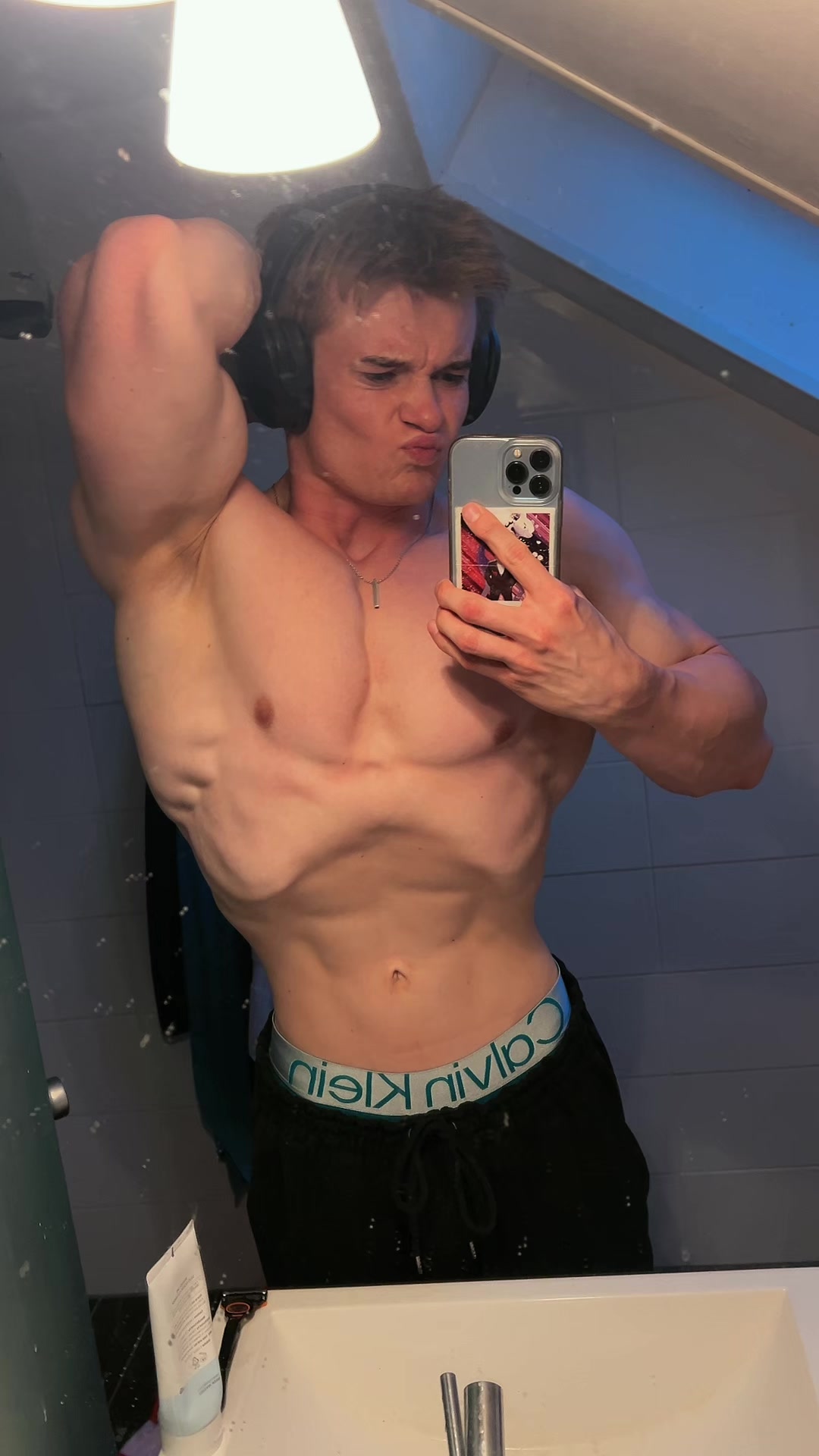 @Thefitnessnerd