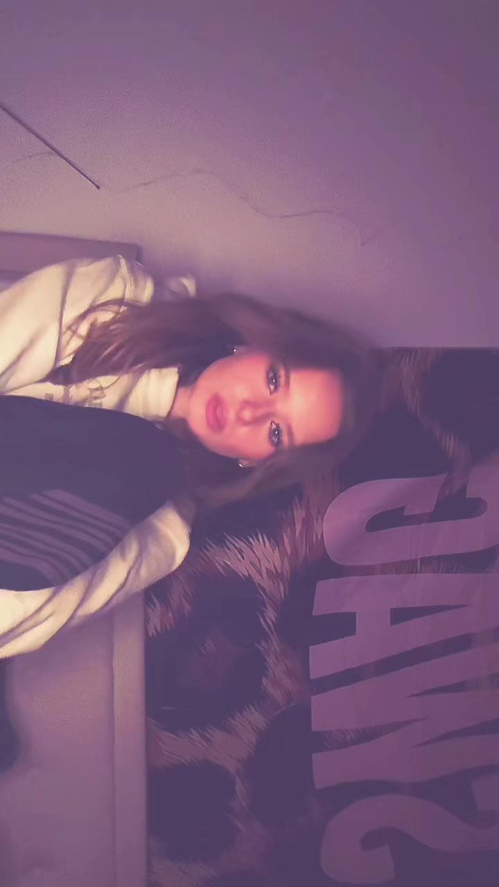 @YourGirl.L0tti3