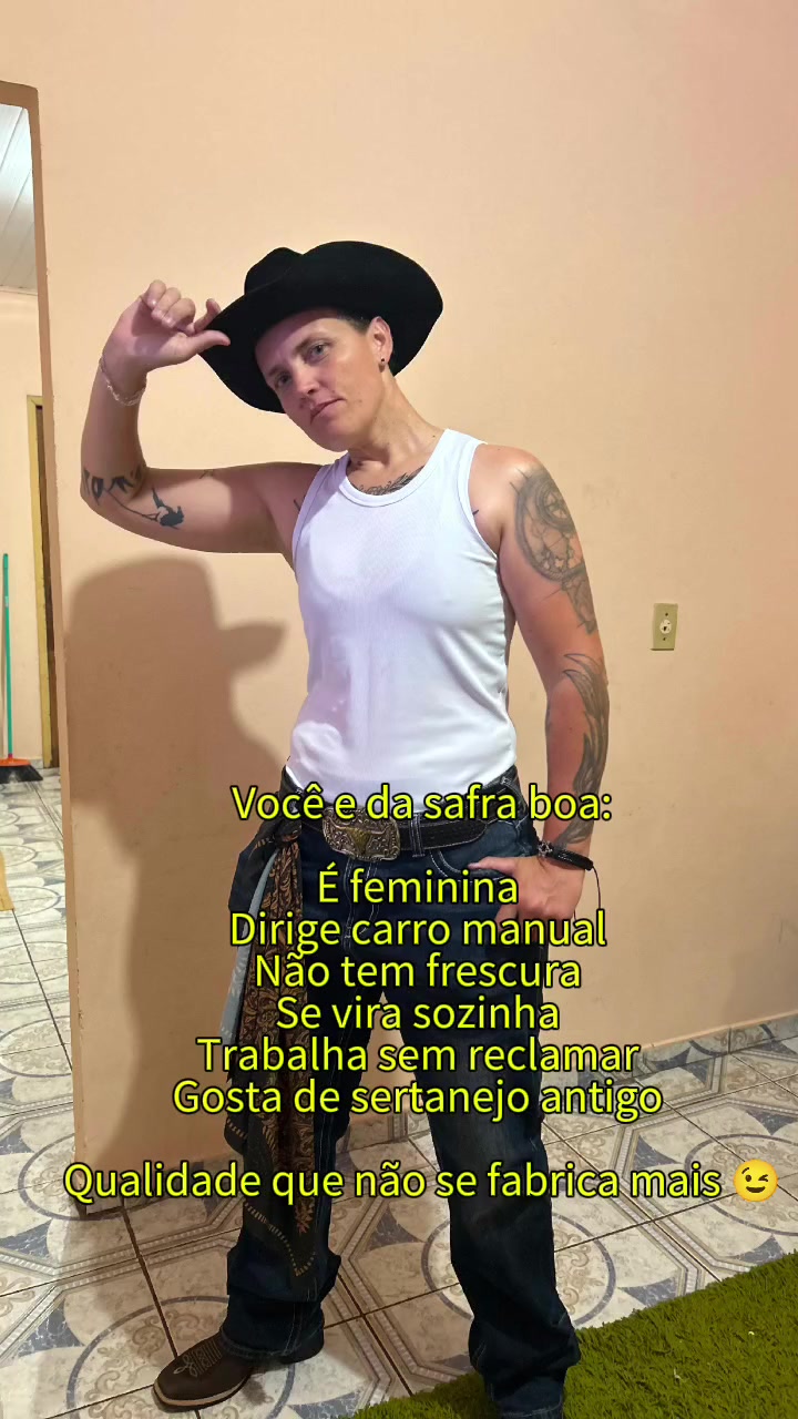 @Ariana personal trainer/jump