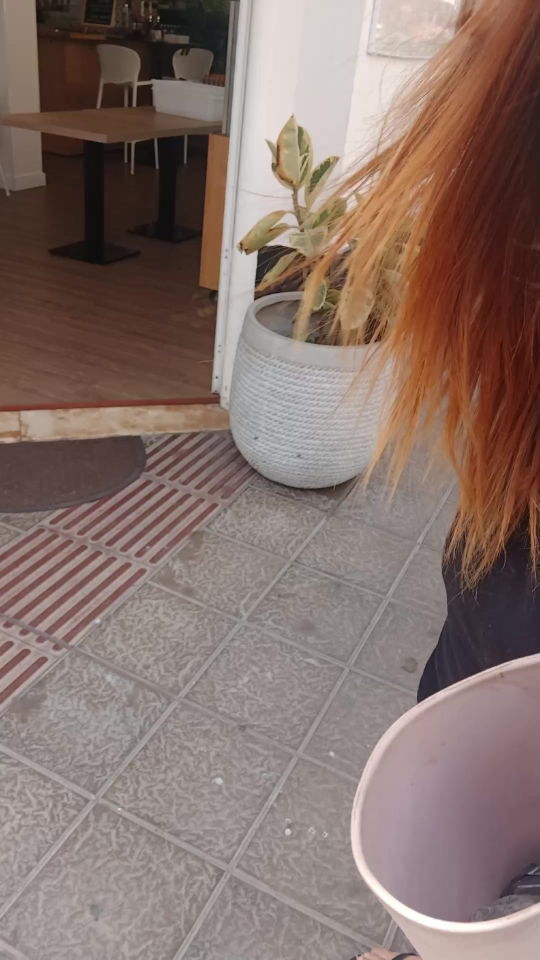 @Valeshami