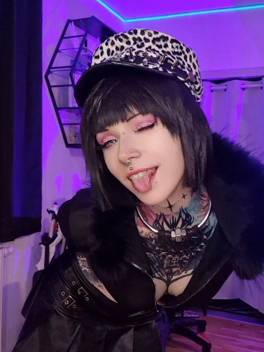 @KuroMiketsu