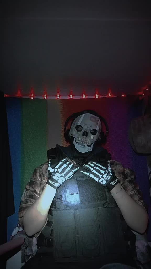 @C.s H3//H0uπd