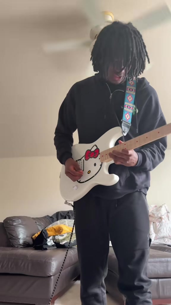 @tr3s