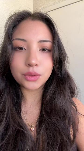 @StrawberryAri