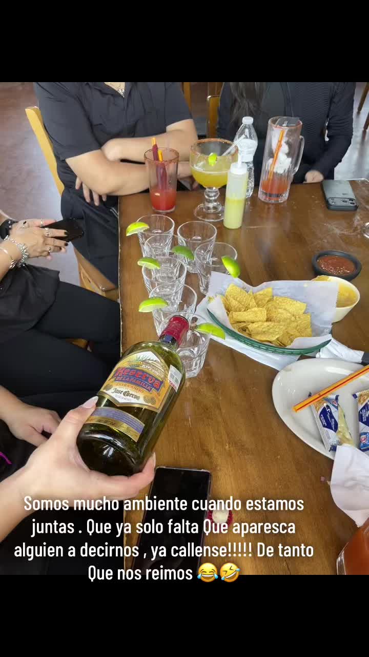 @Anayeli R
