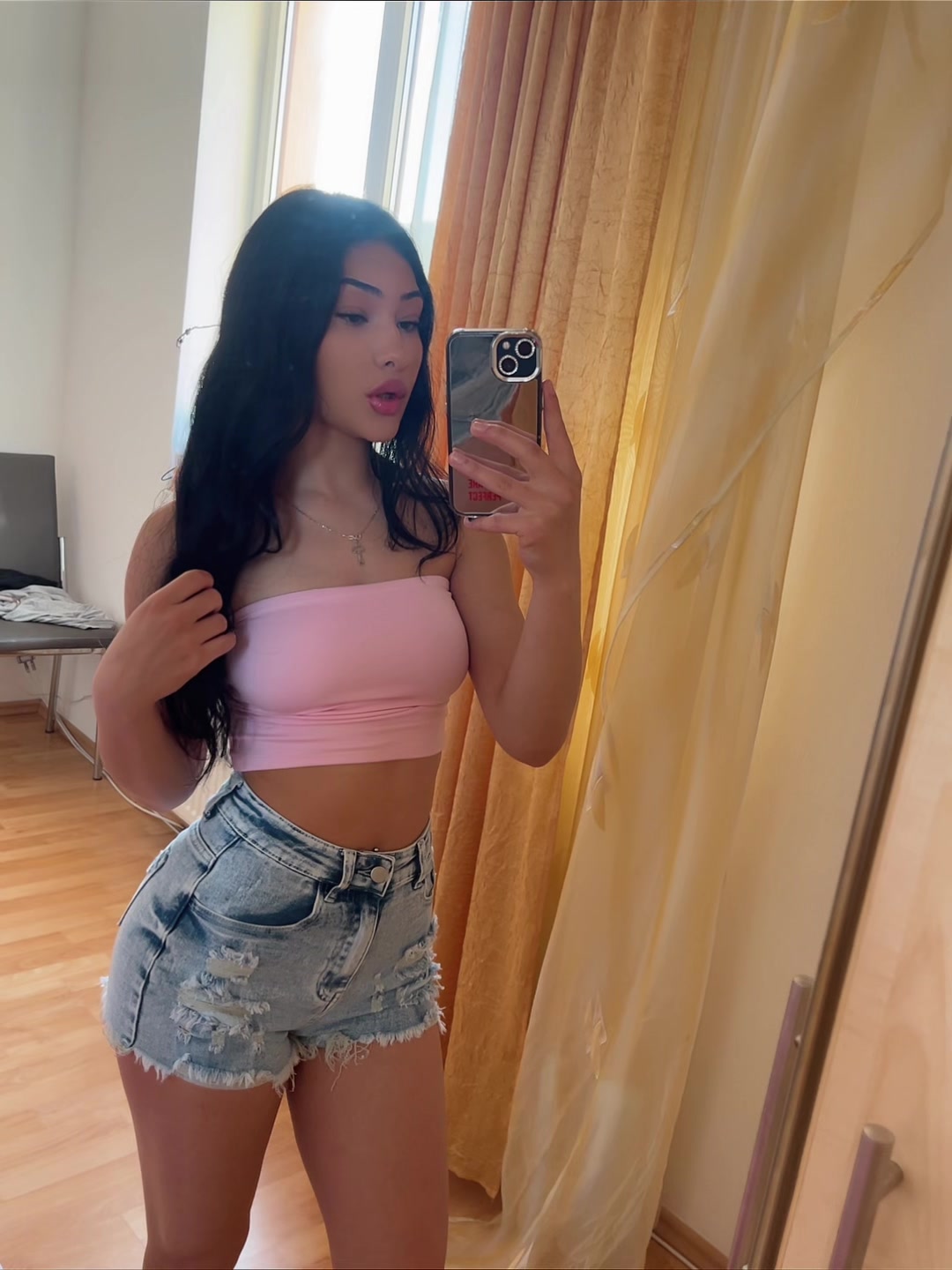 @_.gina_.aaa