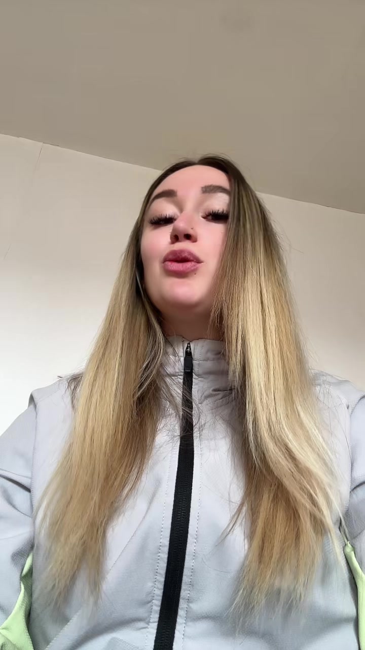 @Emelinelamiss