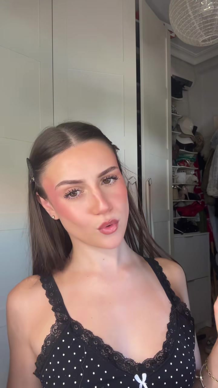 @Lauraa✨