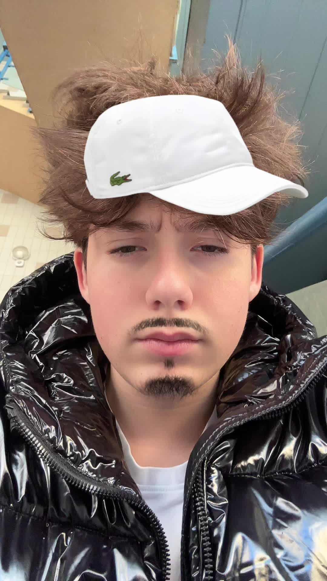 @cyrylo_
