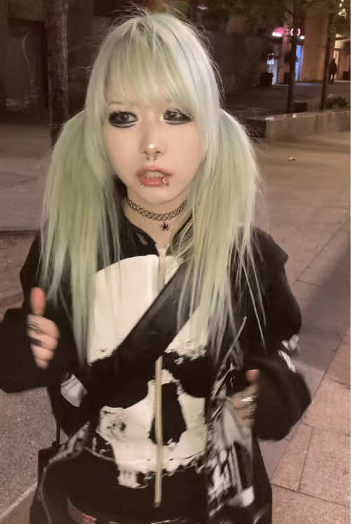 @hyonzni