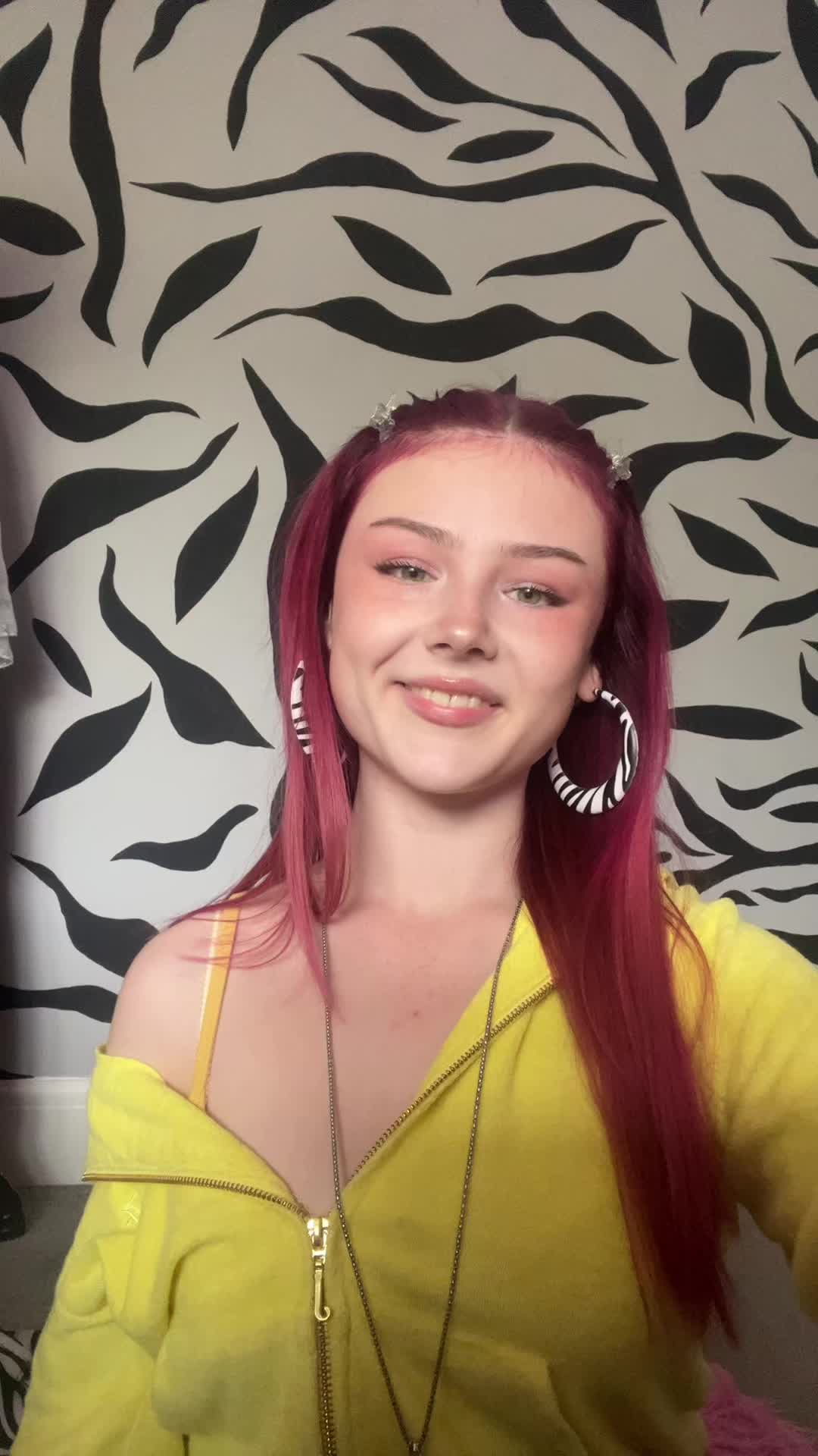 @🦄