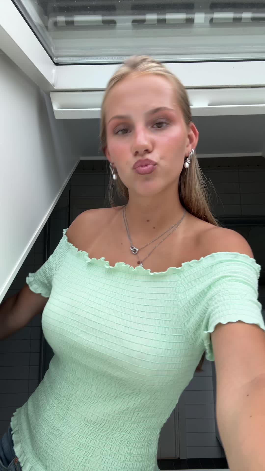 @Astrid🧞