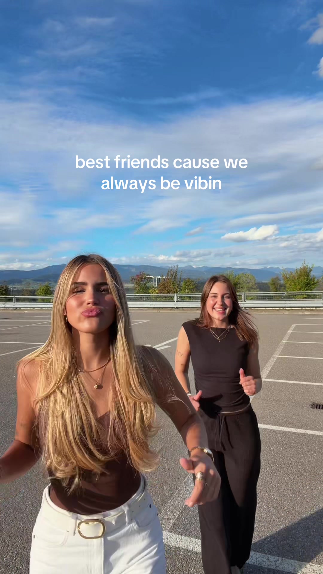 @Alegria
