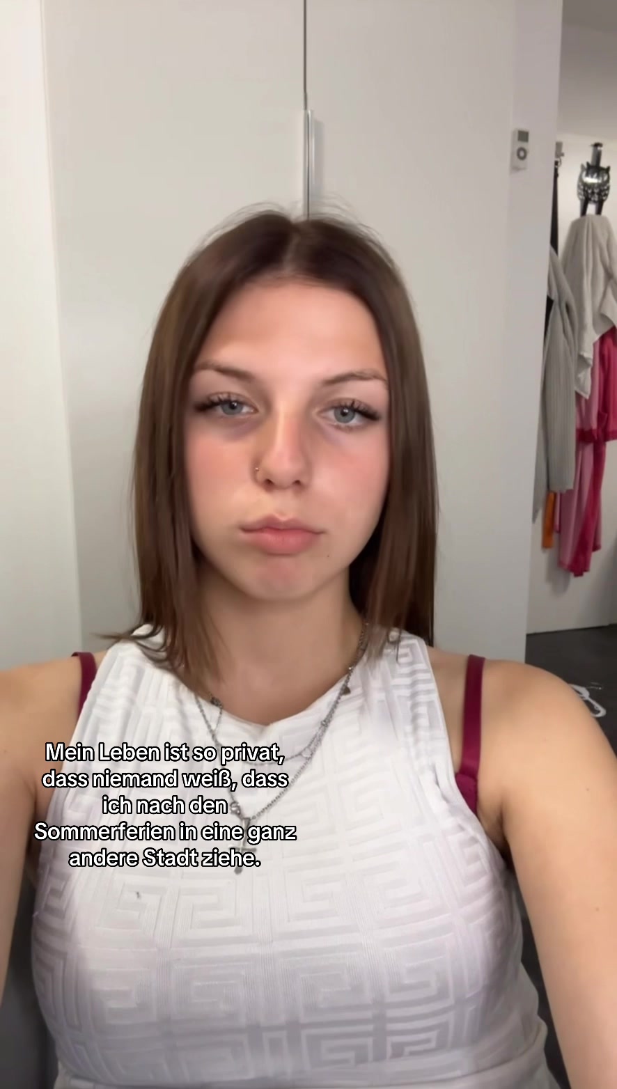 @℣