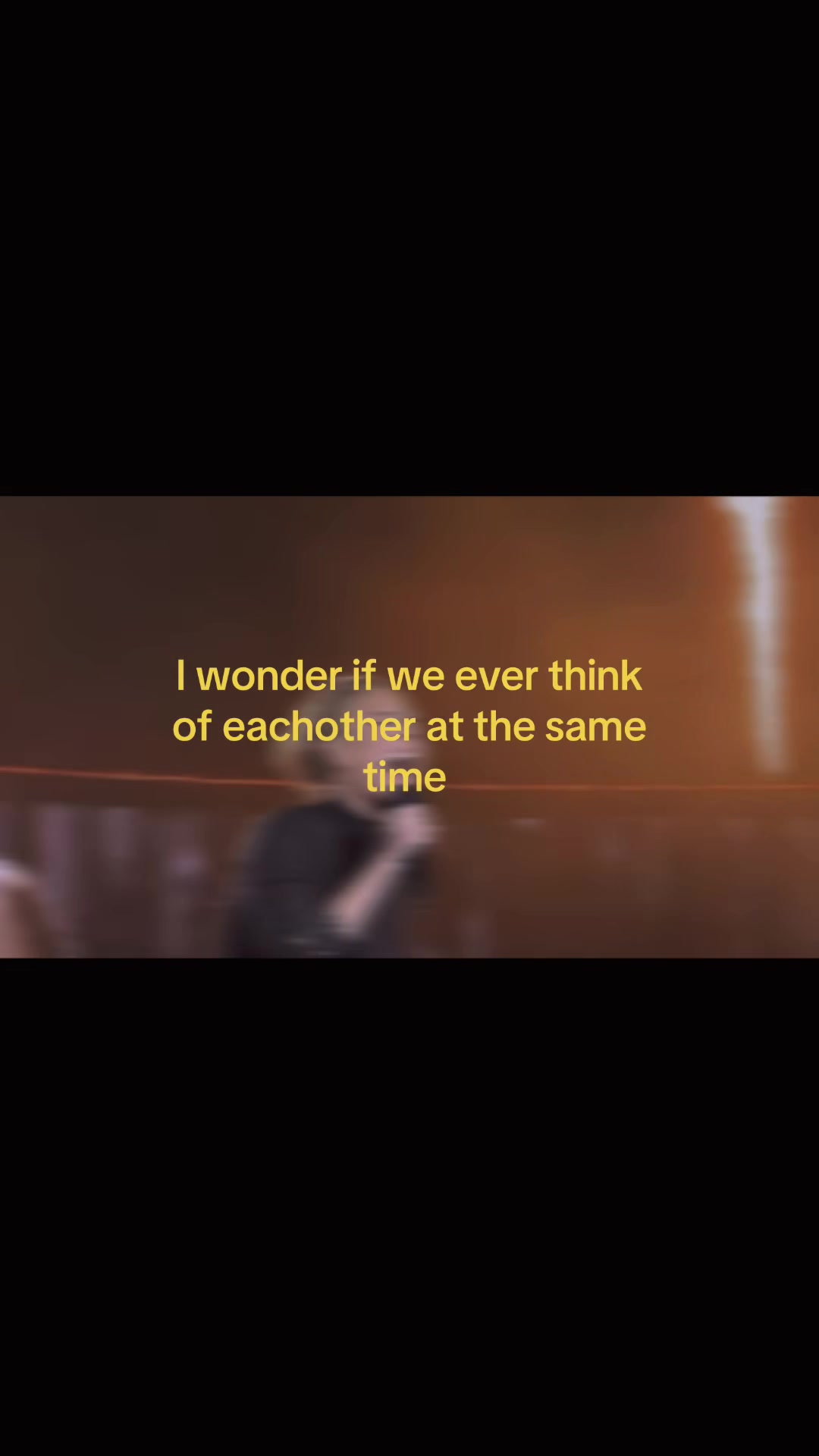 @A D E L E L O V E E R R R R