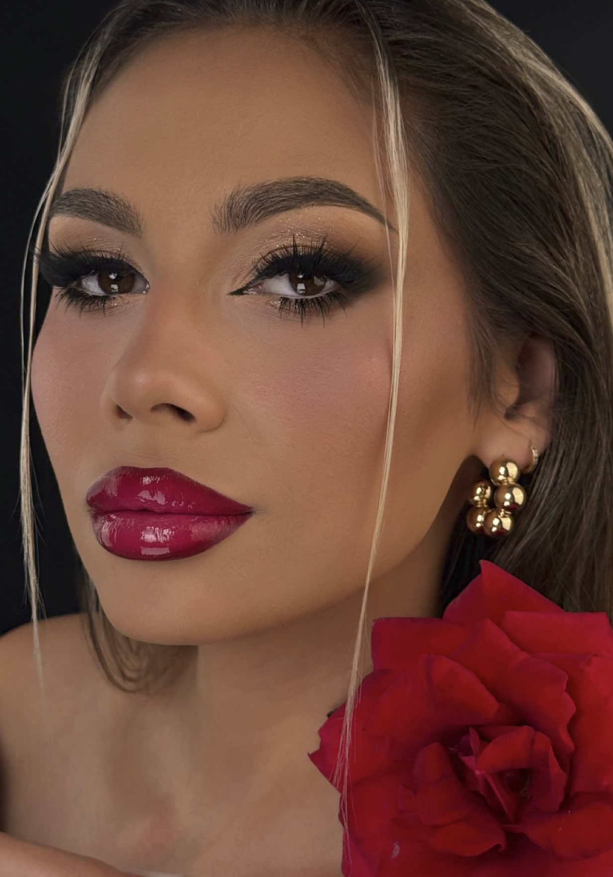 @Elena Caranfil Make-up Trainer