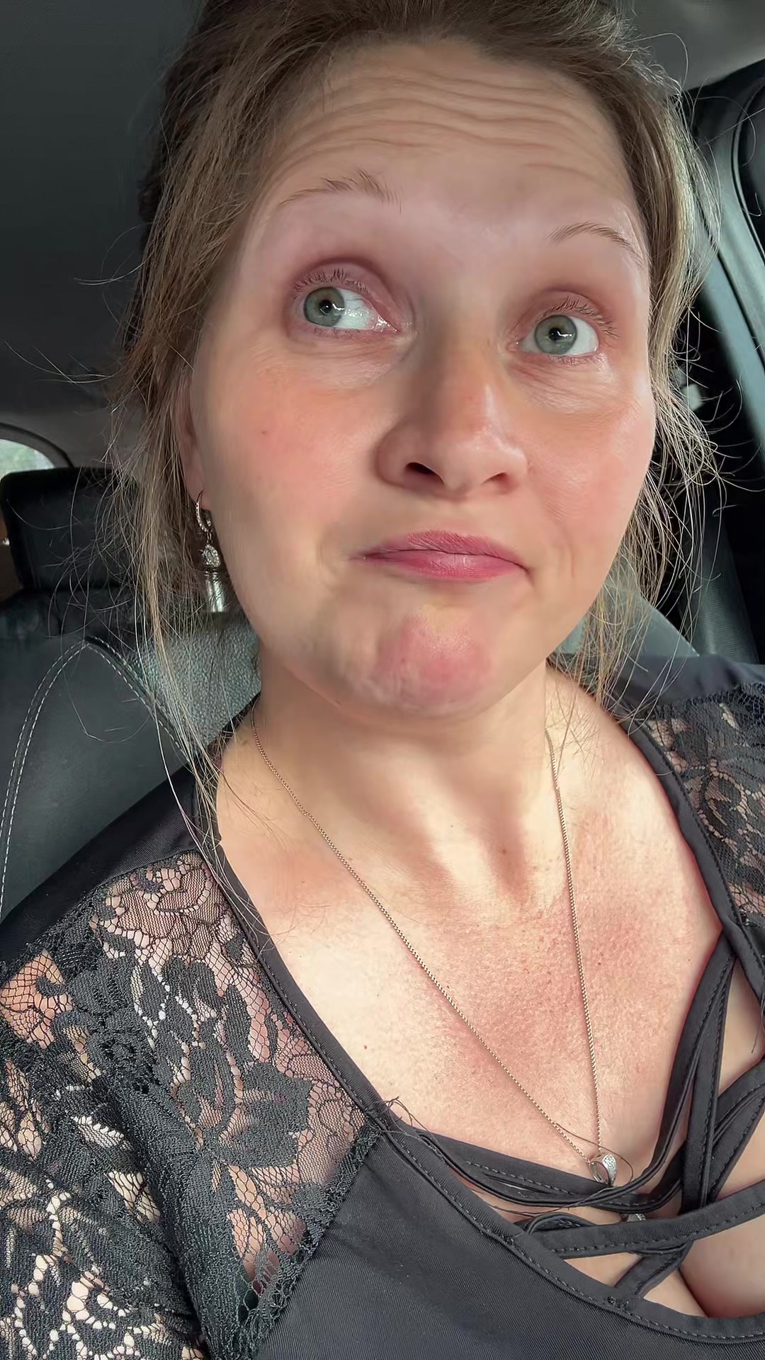 @nicole_