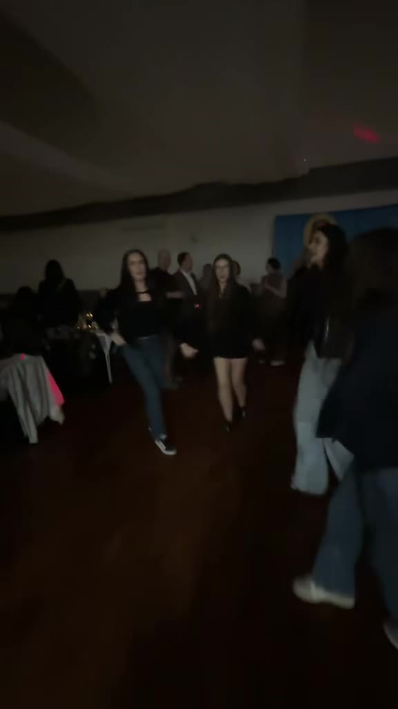 @Dru&scaron;tvo iz Avale